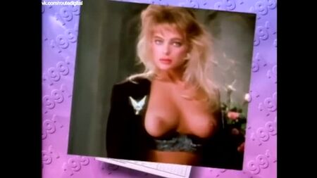إريكا إيلينياك عارية - ملكة جمال "بلاي بوي" لشهر يوليو 1989: الملف الشخصي، شاهد عبر الإنترنت