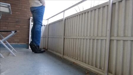 حذاء كاوبوي ذو نعل سميك للغاية