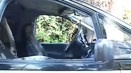 امرأة ناضجة تغوي فتاة أصغر منها
