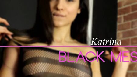 TeenMarvel_Katrina_شبكة_سوداء