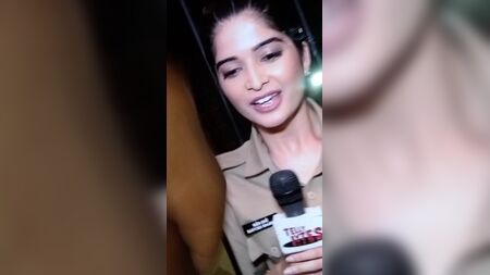 بهافيكا شارما تعرضت لمضاجعة عنيفة بواسطة قضيب ضخم