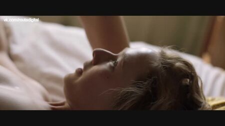 Alba August Nude - Becoming Astrid (الدنمارك والسويد 2018) HD1080p مشاهدة عبر الإنترنت / ألبا أوغست - أن تكوني أستريد ليندغرين