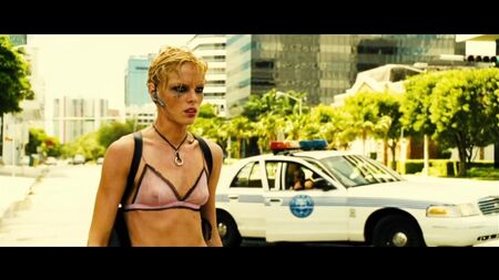 كيت نوتا عارية - The Transporter 2 (الناقل 2، 2005) HD 1080p مشاهدة عبر الإنترنت / كيت نوتا - The Transporter 2