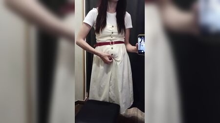 فرج مشعر في متجر كبير