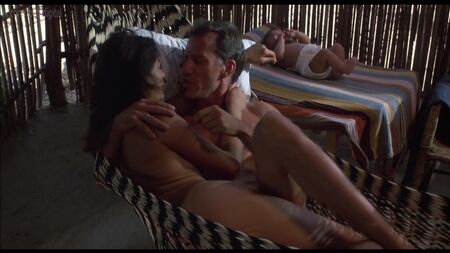 إلبيديا كاريلو، سينثيا جيب عارية - سلفادور (1986) HD 1080p مشاهدة عبر الإنترنت
