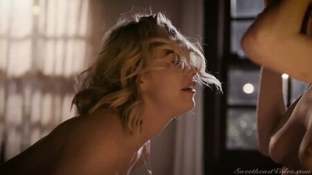 كارتر كروز وأيدرا فوكس تستمتعان بحب سحاقي
