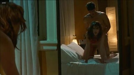 لورين لي سميث - لورين لي سميث عارية في فيلم «Lie With Me» (2005)