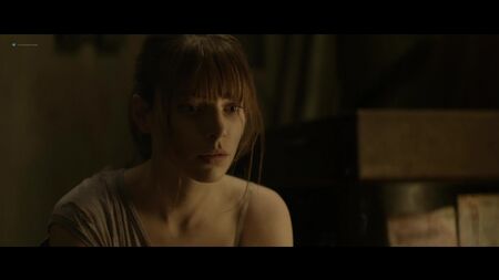 لورين جيرمان، روزانا أركيت في مشاهد مثيرة - فيلم «ذا ديفايد» (2011) بدقة HD 1080p على بلو راي