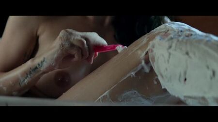 نادين كروكر، جيج غولايتلي عاريان - Cabin Fever (2016) HD 720p Web-DL / نادين كروكر، جيج غولايتلي - حمى الكابينة