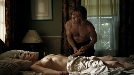 مولي برايس عارية - مسلسل «Shameless» الموسم 2 الحلقتان 2 و3 (2012) بدقة عالية 1080p