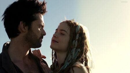هيرا هيلمار عارية - مسلسل "شياطين دافنشي" الموسم 1 الحلقة 1 (2013) بدقة 1080p