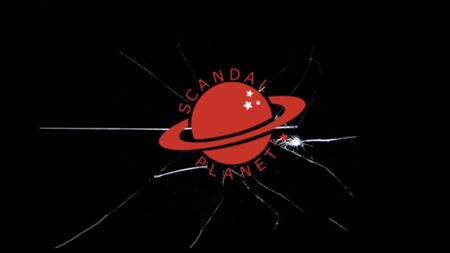 فيديو كيلي ويليامز عارية الصدر على موقع ScandalPlanet.Com