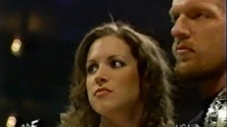 ستيفاني ماكماهون، تريبل إتش، ذا روك، شين ماكماهون، وبيغ شو - "Raw is War" 28 فبراير 2000
