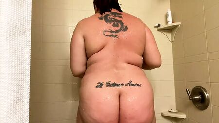 PAWG كيلي ديفاين