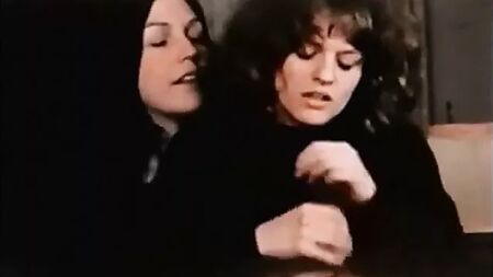 مشاهد كلاسيكية - جنس سحاقي غير مرغوب فيه