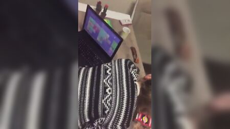 تستقبل طالبة الثانوية التي لا تمنحها