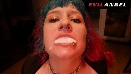 عودة "بروكسي بيج" في مشهد جنس جماعي شرجي غارق بالمني - EvilAngel
