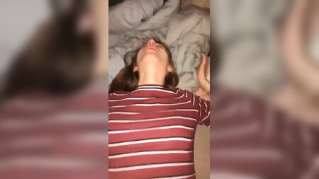إنها صديقة لي
