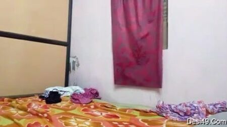 أزواج مسنون من التاميل يمارسون الجنس