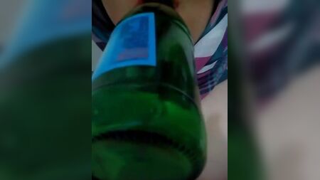 فتاة ترتدي عمامة