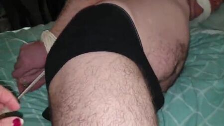 رجل مقيد