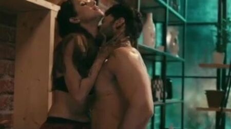 مشاهد جنسية لـ «سوبا راجبوت»