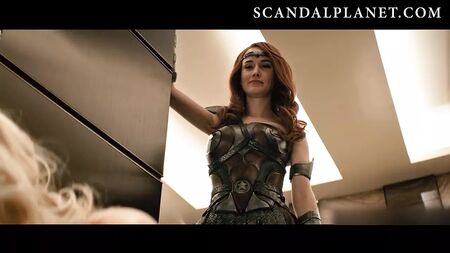 مجموعة من صور إيرين موريارتي عارية ومشاهد جنسية - ScandalPlanetCom