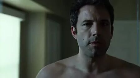 بن أفليك يظهر عارياً في فيلم «Gone Girl» (صورة)