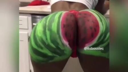 البطيخ الأسود