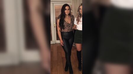 مغامرة سرية في مكان العمل