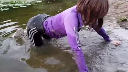 بنطال ضيق من أديداس من مجموعة Wet & Mud