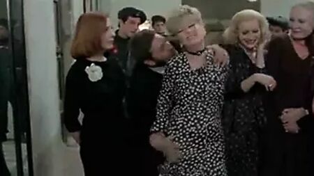 120. السيدة سودوما 1975