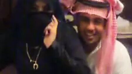 عاهرة كويتية ترتدي الحجاب، عربية، عربية، الشرق الأوسط، عربية
