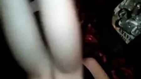 الفتاة البيضاء لا تستطيع تحمل قضيب أسود ضخم