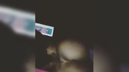 أمي لا تزال تتعرى