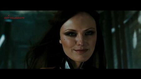 مالين أكيرمان - Watchmen 2009