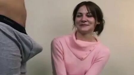 مشاهدة شخص غريب وهو يستمني
