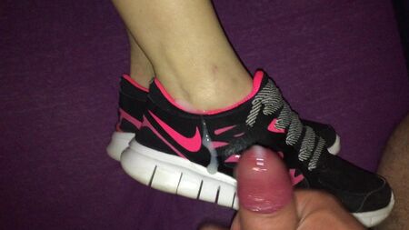 حذاء Nike Free Run 2.0: تصوير عملية تجميع السائل المنوي