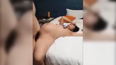 امرأة صينية حامل تم اغتصابها