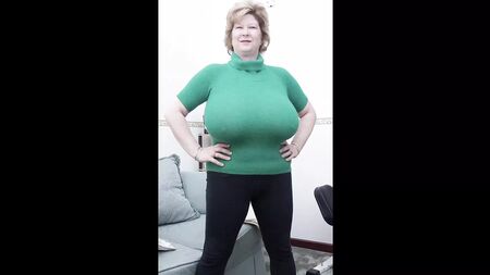 النساء الناضجات ذوات الصدور الكبيرة اللواتي يعجبنني