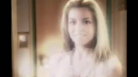أغنية "Masiela Lusha" على تكرار