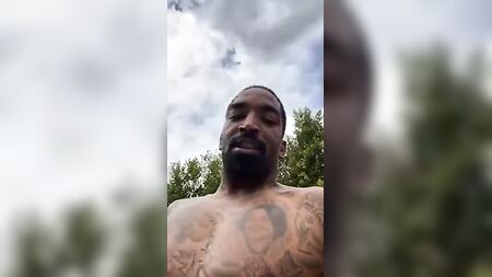 لاعب الدوري الأمريكي للمحترفين (NBA) جي آر سميث