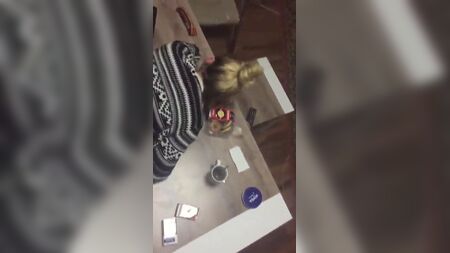 ممارسة الجنس الشرجي مع طالبة ثانوية