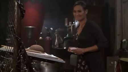 تيا كارير - زوجة أستاذي (1999) امرأة ناضجة وشاب