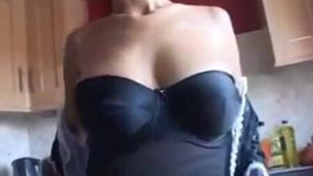 ابحث عن عاهرات نورويتش الراغبات في ممارسة الجنس الشاذ