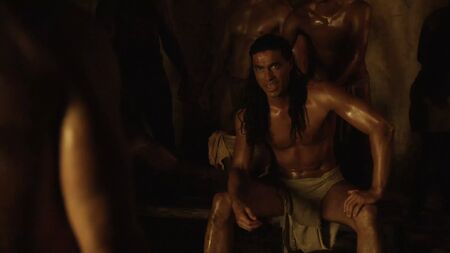 مانو بينيت - سبارتاكوس (Frontal)
