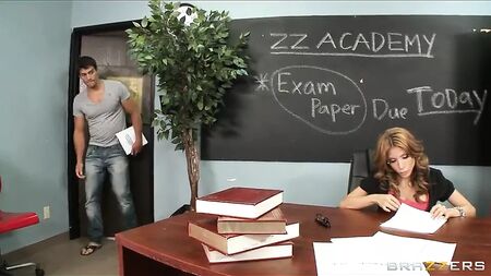 Brazzers - المعلمة المتعطشة للجنس أليكسا نيكول تمارس الجنس مع أحد الطلاب