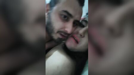 شاب تركي هاوٍ يبلغ ذروة المتعة - مع صوت
