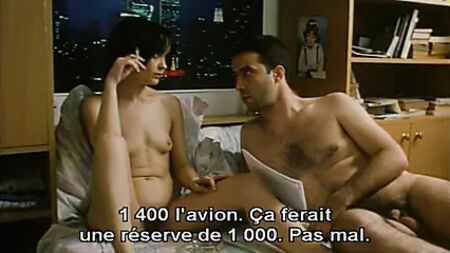 دورينا تشيرياك - مشهد عري صريح