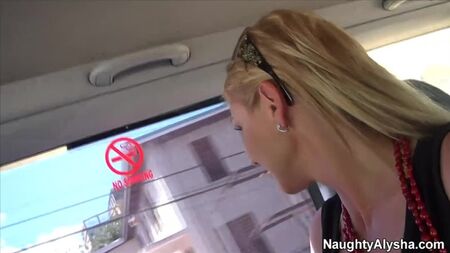 Naughty Alysha - Saying High From Jamaica (ناضجة، MILF، BBW، أمهات - إباحية مع نساء ناضجات)